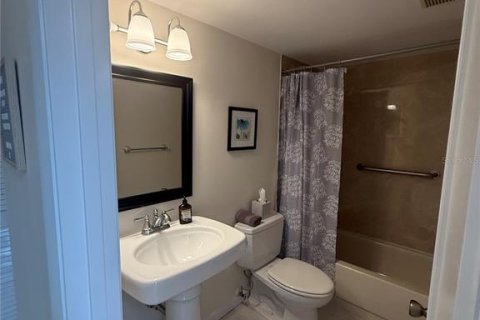 Casa en alquiler en Sarasota, Florida, 2 dormitorios, 119.19 m2 № 1909157 - foto 17