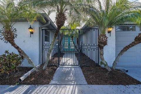 Villa ou maison à vendre à Port Richey, Floride: 3 chambres, 198.44 m2 № 2318458 - photo 6