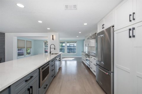 Villa ou maison à vendre à Port Richey, Floride: 3 chambres, 198.44 m2 № 2318458 - photo 14