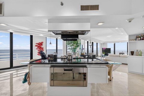 Copropriété à vendre à Boca Raton, Floride: 3 chambres, 289.58 m2 № 2261426 - photo 13