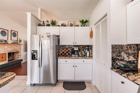 Villa ou maison à louer à Punta Gorda, Floride: 2 chambres, 93.27 m2 № 1767248 - photo 15