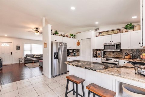 Casa en alquiler en Punta Gorda, Florida, 2 dormitorios, 93.27 m2 № 1767248 - foto 10