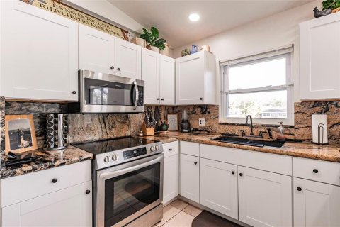 Casa en alquiler en Punta Gorda, Florida, 2 dormitorios, 93.27 m2 № 1767248 - foto 14