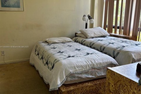 Condo in Sunny Isles Beach, Florida, 2 bedrooms  № 1882075 - photo 30