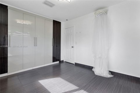 Villa ou maison à vendre à Aventura, Floride: 3 chambres, 157.38 m2 № 2372053 - photo 14