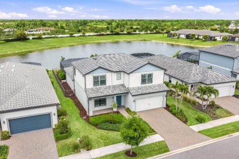 Casa en Nokomis, Florida 5 dormitorios, 268.49 m2 № 2100784