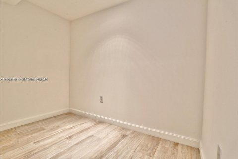 Copropriété à louer à Miami, Floride: 1 chambre, 72.09 m2 № 1982060 - photo 5