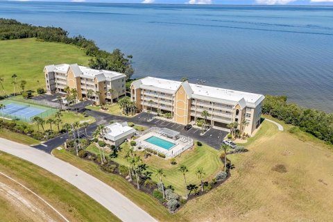 Condo in Punta Gorda, Florida, 3 bedrooms № 2110550