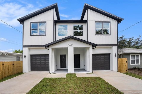 Propiedad comercial en venta en Tampa, Florida, 262.91 m2 № 2166392 - foto 2