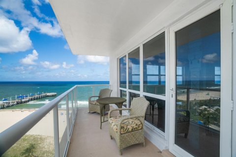 Condo in Pompano Beach, Florida, 3 bedrooms № 2241301 - photo 12