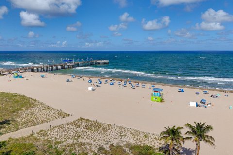 Condo in Pompano Beach, Florida, 3 bedrooms № 2241301 - photo 24