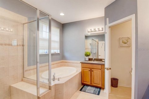 Townhouse in Sarasota, Florida 3 bedrooms, 197.05 sq.m. № 1780975 - photo 15