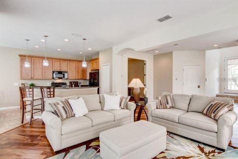 Townhouse in Sarasota, Florida 3 bedrooms, 197.05 sq.m. № 1780975 - photo 3