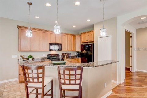 Townhouse in Sarasota, Florida 3 bedrooms, 197.05 sq.m. № 1780975 - photo 4