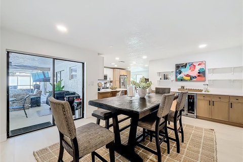 Casa en venta en Dunedin, Florida, 4 dormitorios, 178.74 m2 № 2167544 - foto 12