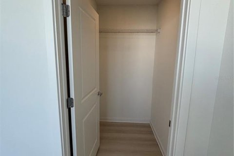 Снять в аренду кондоминиум в Орландо, Флорида 4 комнаты, 69.68м2, № 2102254 - фото 10