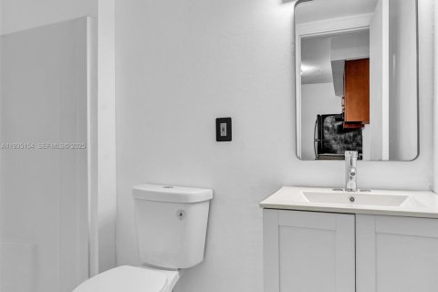 Touwnhouse à vendre à Pembroke Park, Floride: 3 chambres, 110.37 m2 № 1993310 - photo 27