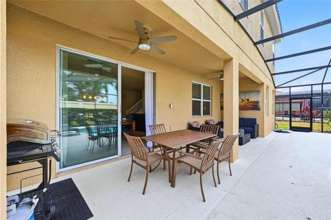 House in Davenport, Florida 6 bedrooms, 291.34 sq.m. № 2306845 - photo 14
