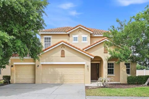House in Davenport, Florida 6 bedrooms, 291.34 sq.m. № 2306845