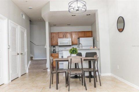 Townhouse in Kissimmee, Florida 3 bedrooms, 120.4 sq.m. № 2228215 - photo 8