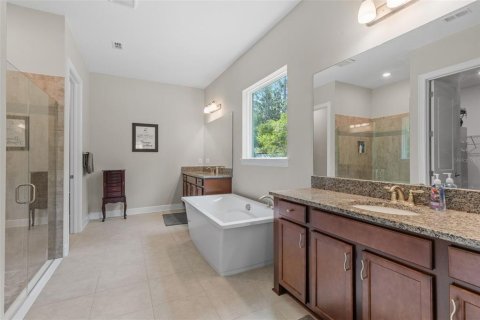 Casa en venta en Lutz, Florida, 3 dormitorios, 236.62 m2 № 1878292 - foto 13