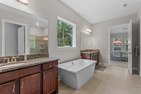 Casa en venta en Lutz, Florida, 3 dormitorios, 236.62 m2 № 1878292 - foto 11