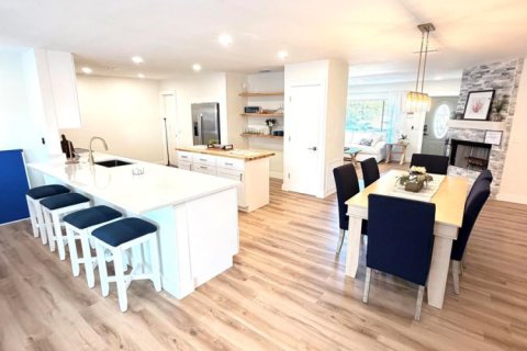 Villa ou maison à vendre à Sebastian, Floride: 3 chambres, 181.16 m2 № 2250130 - photo 4