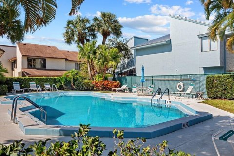 Adosado en venta en Stuart, Florida, 2 dormitorios, 116.13 m2 № 2303856 - foto 24