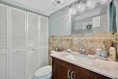 Adosado en venta en Stuart, Florida, 2 dormitorios, 116.13 m2 № 2303856 - foto 8