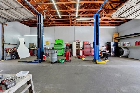 Commercial property in Hudson, Florida № 2122929 - photo 19