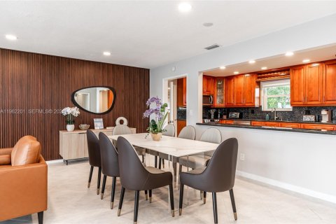 Villa ou maison à louer à Miami, Floride: 3 chambres, 184.6 m2 № 2080907 - photo 7