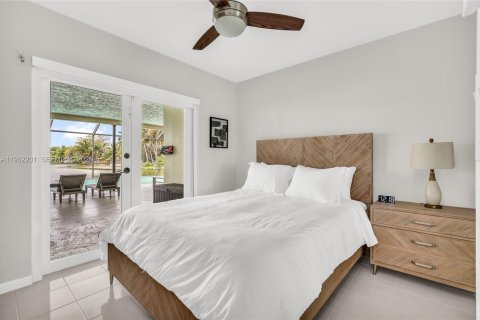 Villa ou maison à louer à Miami, Floride: 3 chambres, 184.6 m2 № 2080907 - photo 23