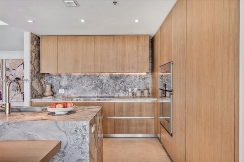 Copropriété à vendre à Miami Beach, Floride: 3 chambres, 184.97 m2 № 2046024 - photo 12