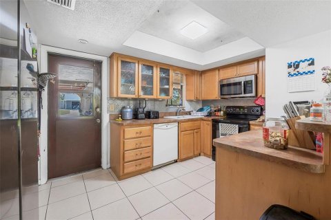 House in Palm Coast, Florida 3 bedrooms, 121.89 sq.m. № 1592651 - photo 9