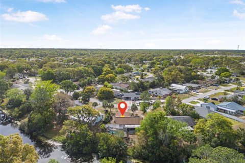 House in Palm Coast, Florida 3 bedrooms, 121.89 sq.m. № 1592651 - photo 23