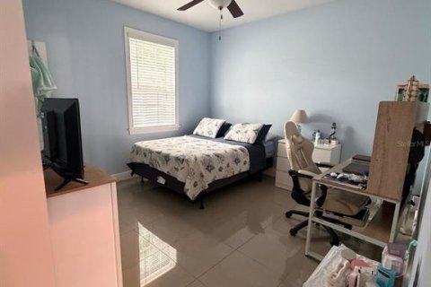 Villa ou maison à louer à Tampa, Floride: 3 chambres, 153.01 m2 № 2428948 - photo 8