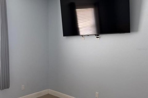 Villa ou maison à louer à Tampa, Floride: 3 chambres, 153.01 m2 № 2428948 - photo 14