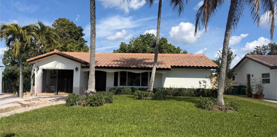 Casa en Tamarac, Florida 1 dormitorio, 156.82 m2 № 2030576