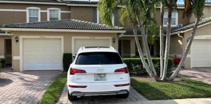 Townhouse in Stuart, Florida 2 bedrooms, 118.91 sq.m. № 1229224