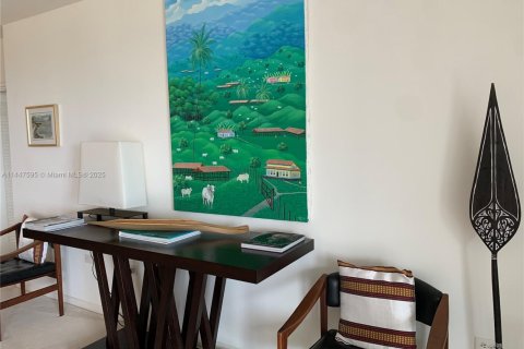 Condominio en alquiler en Key Biscayne, Florida, 2 dormitorios, 122.63 m2 № 2012404 - foto 12