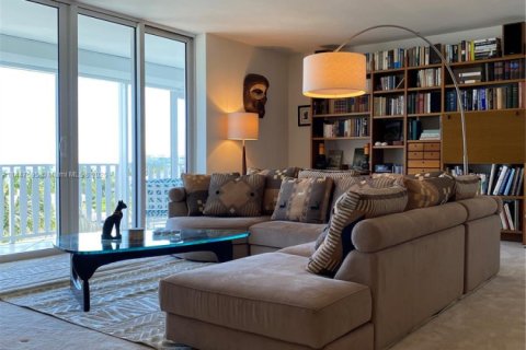 Condominio en alquiler en Key Biscayne, Florida, 2 dormitorios, 122.63 m2 № 2012404 - foto 26