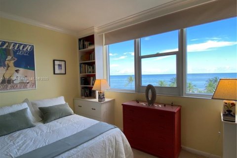 Condominio en alquiler en Key Biscayne, Florida, 2 dormitorios, 122.63 m2 № 2012404 - foto 23