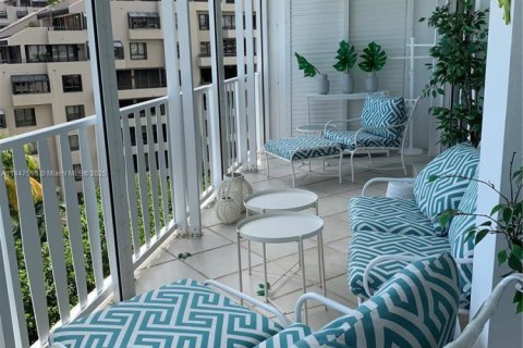 Condominio en alquiler en Key Biscayne, Florida, 2 dormitorios, 122.63 m2 № 2012404 - foto 18