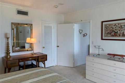 Condominio en alquiler en Key Biscayne, Florida, 2 dormitorios, 122.63 m2 № 2012404 - foto 15