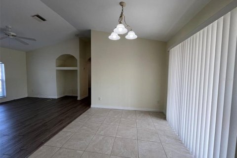 Casa en alquiler en North Port, Florida, 3 dormitorios, 115.29 m2 № 1758411 - foto 4