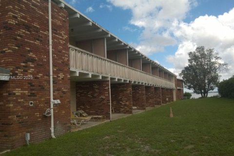 Купить коммерческую недвижимость в Себринг, Флорида № 2034472 - фото 3