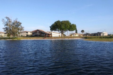 Купить коммерческую недвижимость в Себринг, Флорида № 2034472 - фото 10