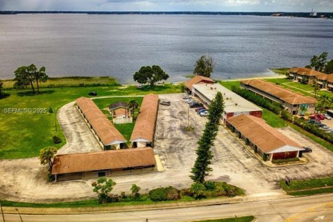 Коммерческая недвижимость в Себринг, Флорида № 2034472