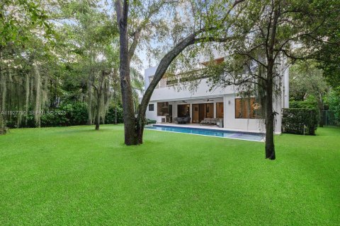 Casa en venta en Miami, Florida, 5 dormitorios, 368.08 m2 № 2034710 - foto 20