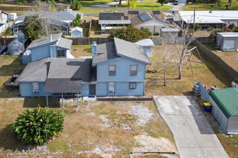 House in Edgewater, Florida 7 bedrooms, 181.35 sq.m. № 2123041 - photo 2